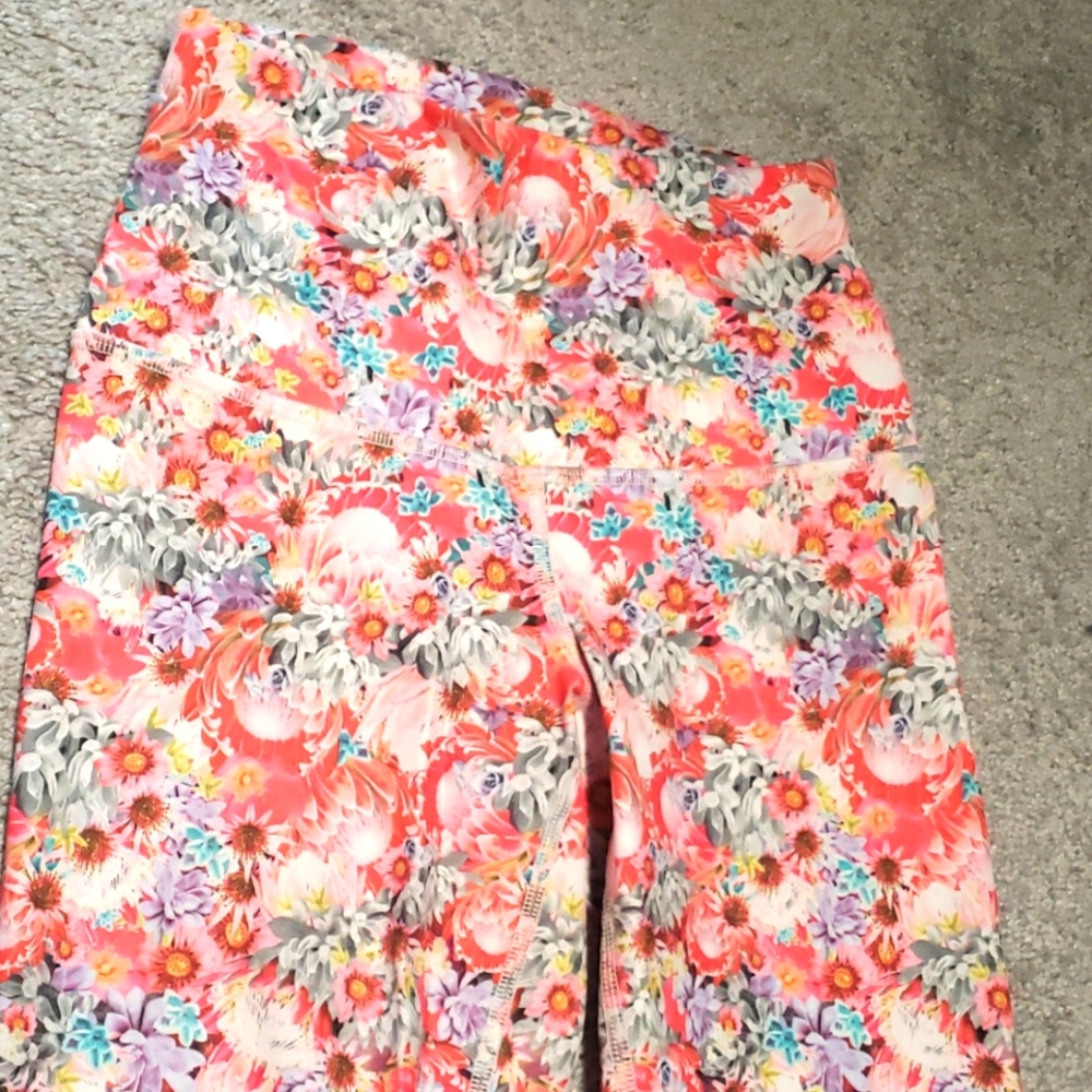 Lululemon Align Floral Crop Yoga Pants